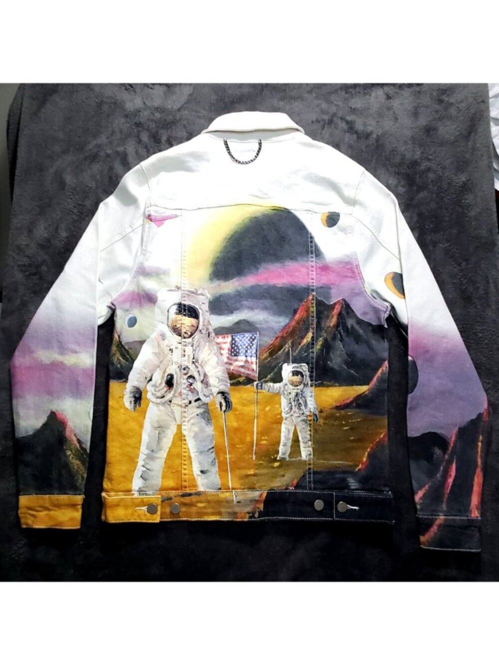 Lifted Anchors Medium "Wonderland" Astronaut Space Galaxy Printed Denim Jacket - Picture 9 of 10